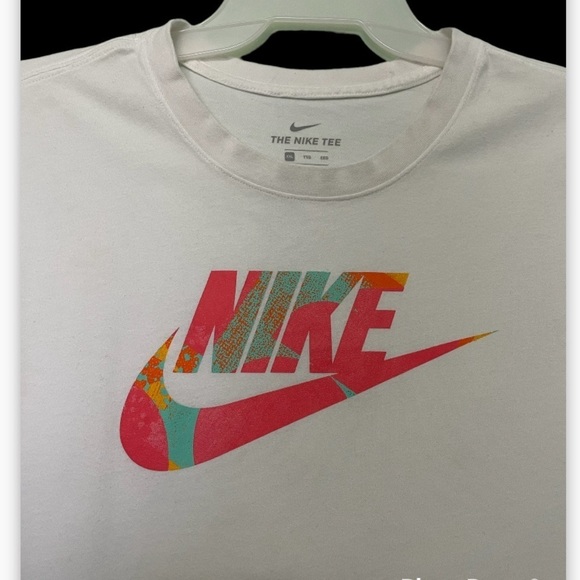 Mens Nike Tee shirt size XXL Nike emblem on front great condition comfortable - Picture 3 of 7
